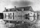 Inondations de 1910 devant la maison de mon père là où je faisais mes premiers pas