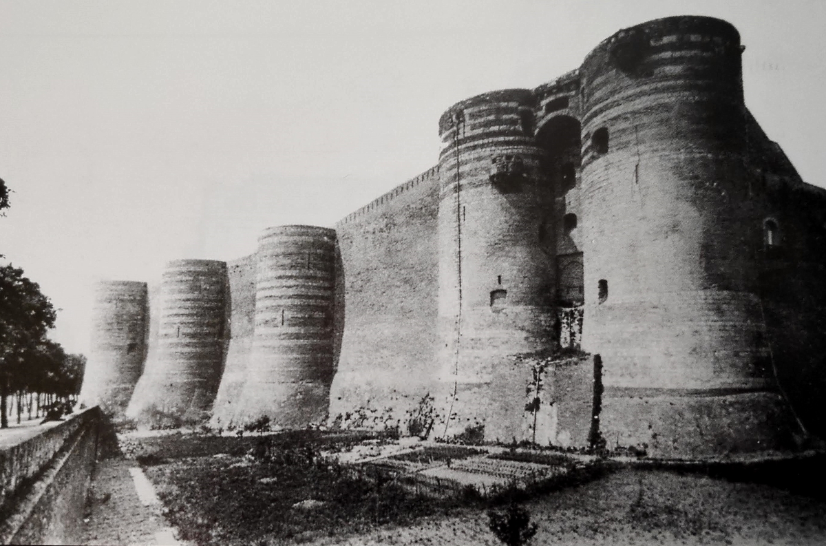Chateau_angers_1900