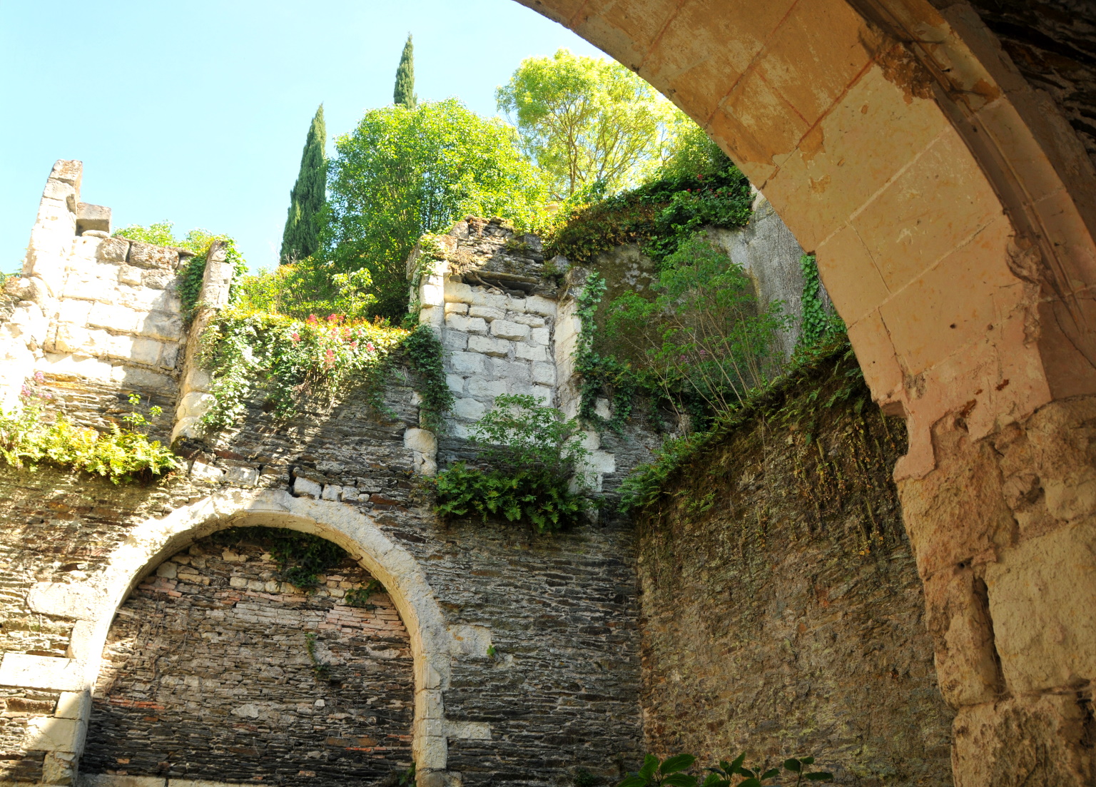 cloitre_de_l_ancien_couvent_de_la_Baumette