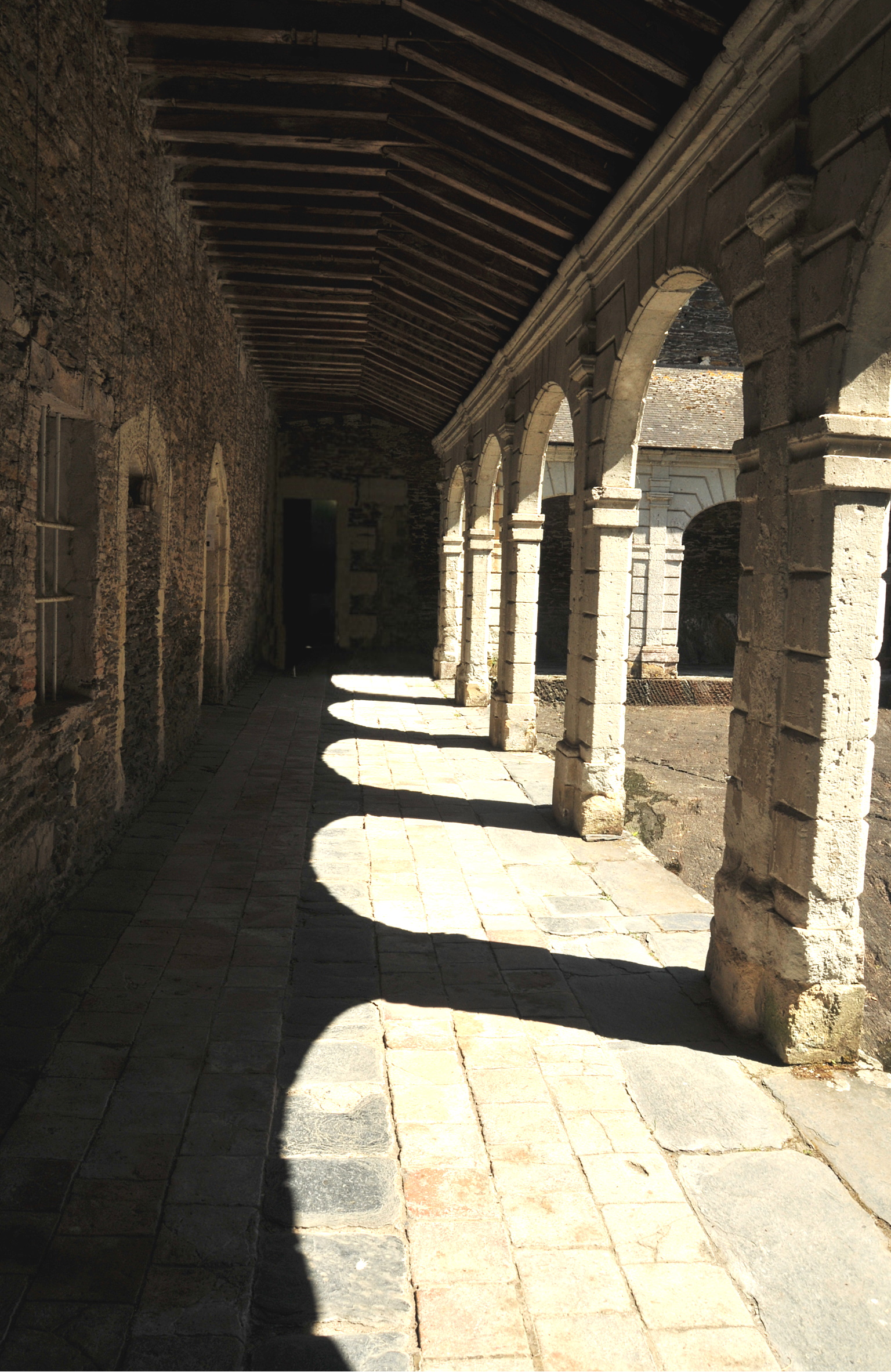 cloitre_de_l_ancien_couvent_de_la_Baumette