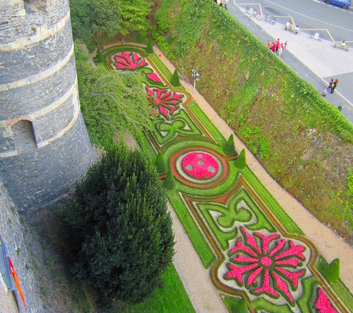 Angers_jardins_douves