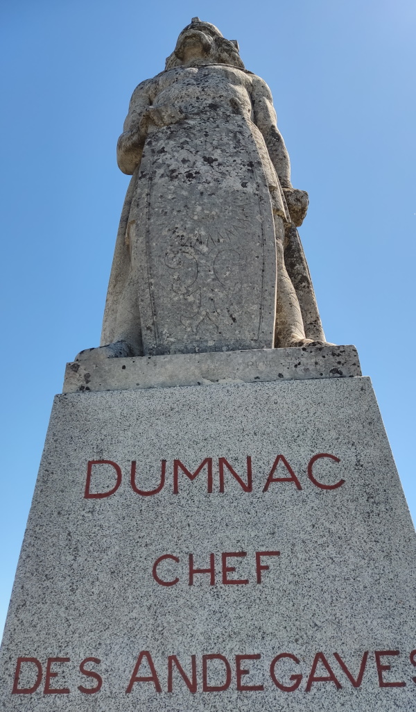 DUMNAC